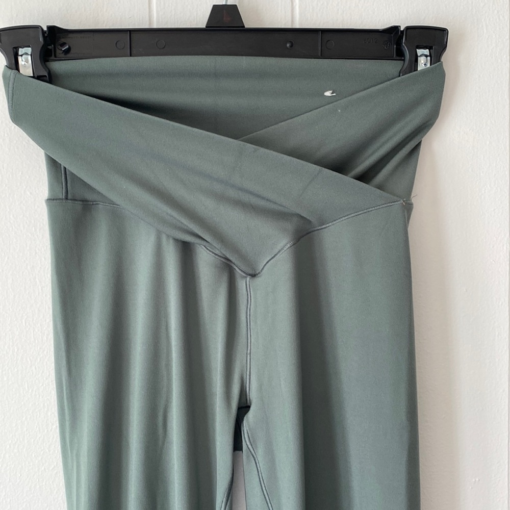 NWOT Aerie Flare Pants